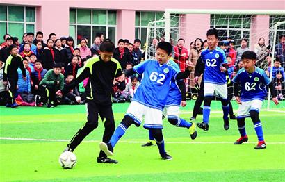 结伴同行 结伴同行