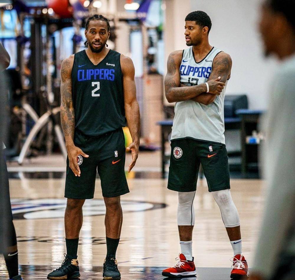 对抗中展现 对抗中展现